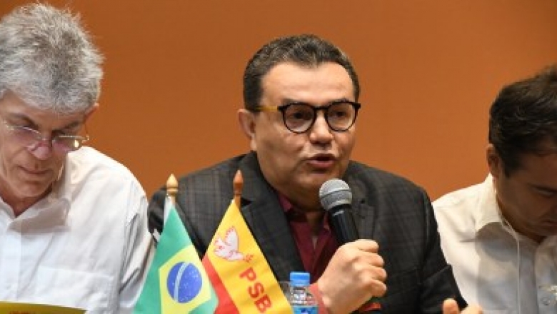 Presidente do PSB Nacional vai à justiça pedir mandato de João e dinheiro gasto na campanha