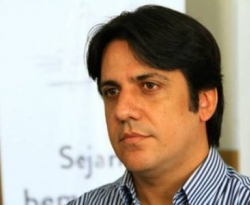 Jornalista Luís Tôrres pede demissão da SECOM do Governo da PB