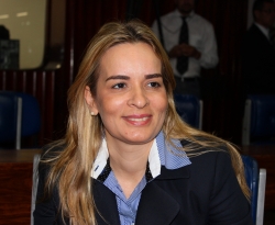 Daniella Ribeiro segue os progressistas e anuncia voto em Amin para presidência do Senado