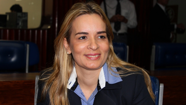 Daniella Ribeiro segue os progressistas e anuncia voto em Amin para presidência do Senado