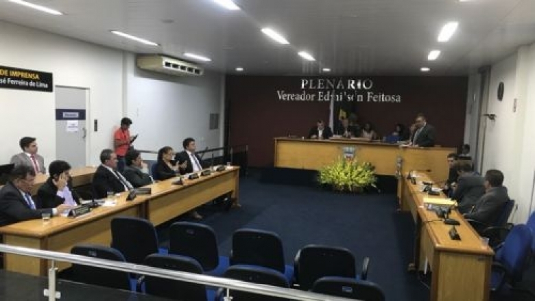 Câmara de Cajazeiras aprova dar Medalha Ivan Bichara ao advogado Joaquim Alencar e ao teatrólogo Tarcísio Siqueira