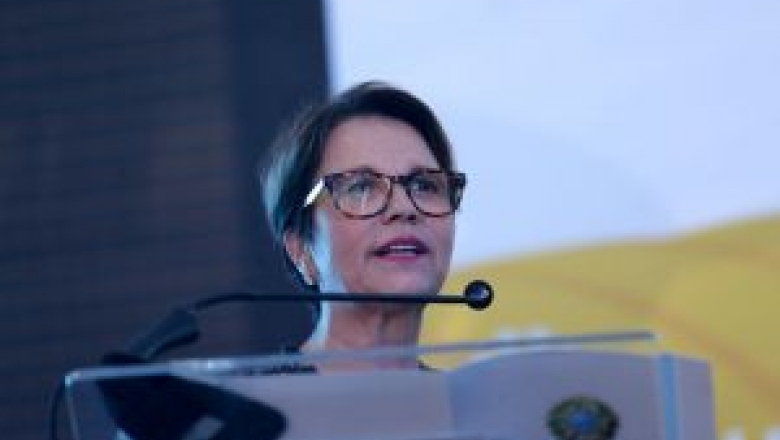 Bolsonaro anuncia líder ruralista como ministra da Agricultura