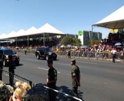 Policiais Federais são aplaudidos como heróis em desfile do 7 de Setembro em Brasilia
