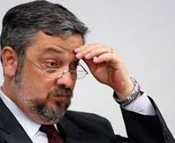 Palocci diz a Moro que Lula recebeu R$ 4 milhões em espécie da Odebrecht, segundo advogado