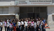Sem transporte escolar, alunos da rede estadual prometem mais protestos em Cajazeiras; repasse está atrasado há 4 meses