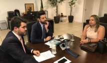 Prefeita de Joca Claudino apresenta projetos para o ministro do Esporte em Brasilia