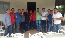Um dia após anunciar apoio à Azevedo, prefeito de São João do Rio do Peixe reúne vereadores, suplentes e vice-prefeito e recebe aval da base
