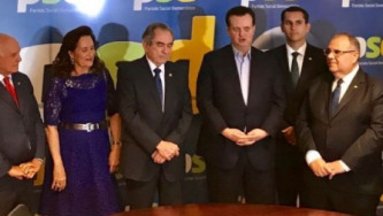 Com a presença de Kassab, senador Lira se filia ao PSD e cogita apoiar candidatura de Pedro Cunha Lima para governador