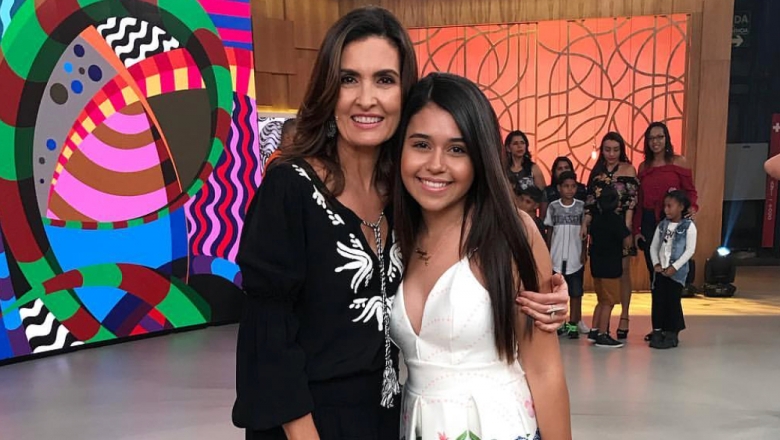 Eduarda Brasil dá show de maturidade no 'Encontro com Fátima Bernardes' e ganha elogio dos fãs
