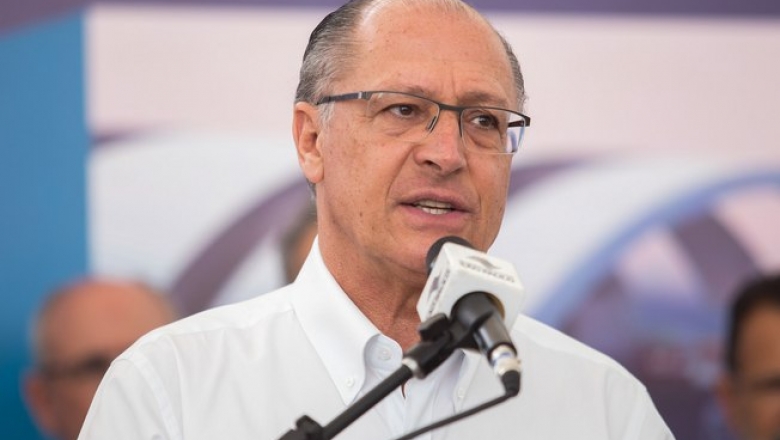 Alckmin começa campanha presidencial pelo Nordeste falando sobre renda e seca