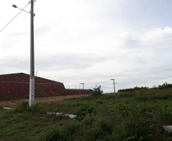Terrenos abandonados geram riscos à saúde e segurança em Uiraúna