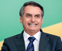 Bolsonaro quer cobrar ICMS de combustível na refinaria em vez de na bomba