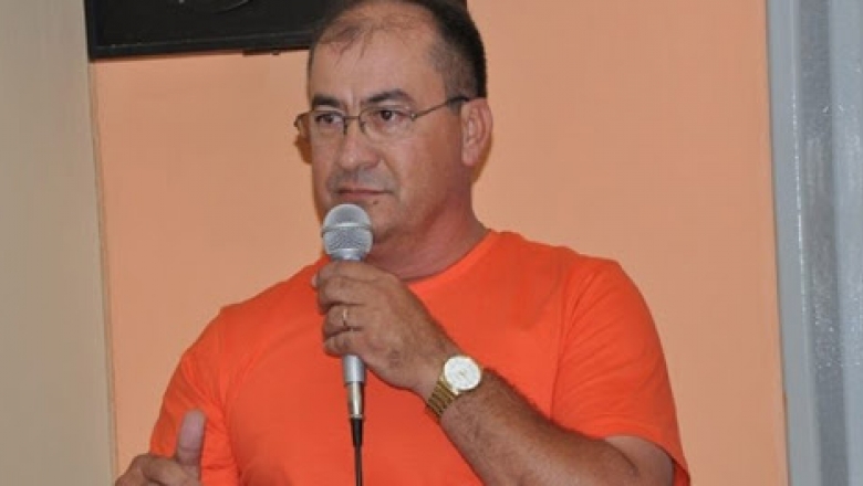 Prefeito de Bernardino Batista anuncia pagamento da folha de janeiro com o aumento do piso dos professores e salário minimo 
