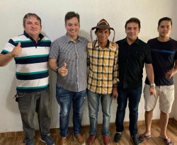 Deputado anuncia que sapateiro Gobira será candidato a vereador pelo grupo de oposição, em Cajazeiras