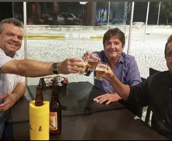 Vereador de Cajazeiras posta foto ao lado de colegas parlamentares em restaurante de JP e diz: "Rumo ao Cidadania"
