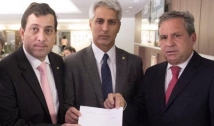 Deputados do PSB na Câmara apresentam pedido de impeachment contra Bolsonaro