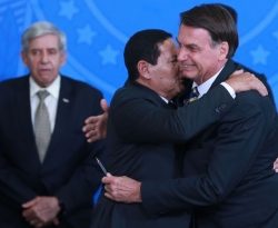 TSE rejeita acelerar cassação da chapa de Bolsonaro