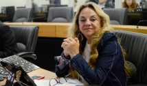 Dra. Paula evita comentar especulações sobre pré-candidatura de Airton Pires e prefere comemorar novos apoios - por Gilberto Lira