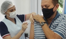 Denise Bayma destaca ‘dia D’ de vacinação contra a covid-19 no domingo de Páscoa; ex-prefeito foi imunizado