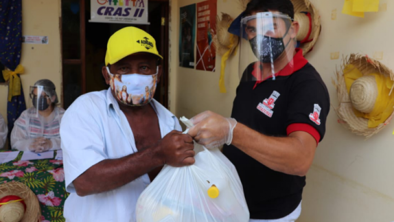 Prefeitura de Cajazeiras distribuirá mais de 2 mil cestas básicas para famílias cadastradas no CRAS I e II