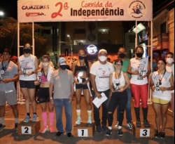 Corrida da Independência movimenta ruas centrais de Cajazeiras; Zé Aldemir entrega premiação