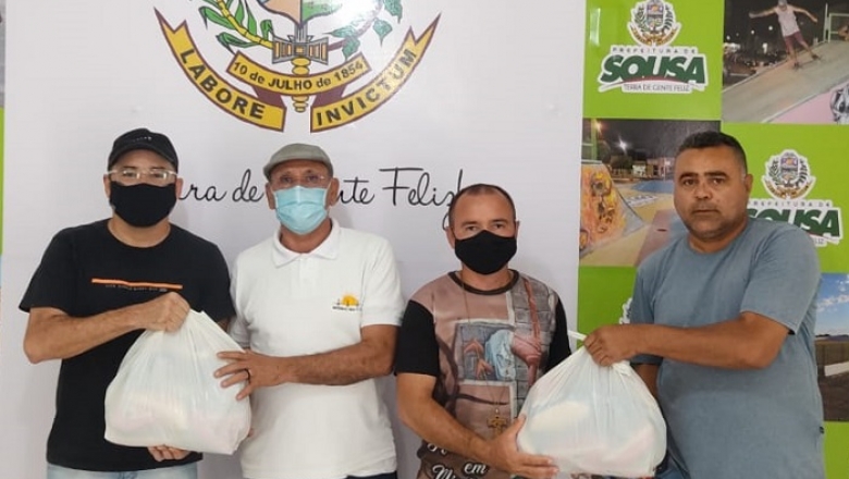 Secretaria de Esporte e Lazer de Sousa realiza entrega de cestas básicas a entidades