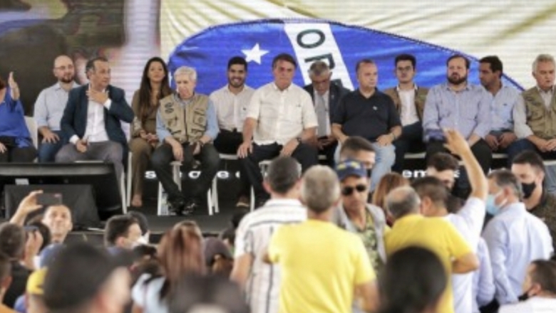 No Ceará, Bolsonaro confirma criação do Auxílio Brasil de R$ 400