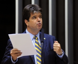 Criminosos criam conta falsa com nome do deputado federal Ruy Carneiro para aplicar golpe em prefeitos