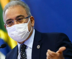 Queiroga compara máscara a preservativo: 'diminui doenças, mas vou fazer lei pra obrigar o uso?'