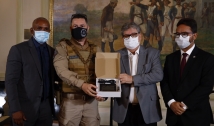 João Azevêdo entrega equipamentos de biometria para o sistema prisional