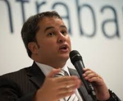 Efraim comenta possível disputa para o Senado: "Estou preparado para enfrentar Ricardo Coutinho e Aguinaldo Ribeiro"