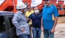 Jeová e ex-prefeito de Cachoeira dos Índios inspecionam e vibram com avanços do ramal do Apodi; veja vídeo