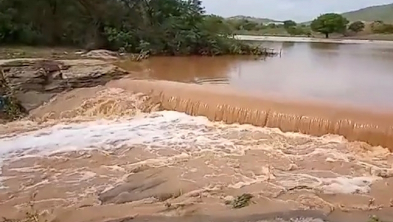 Cheia nos rios deixa ilhadas comunidades rurais em Sousa e Cachoeira dos Índios