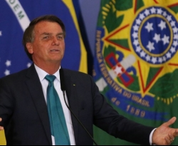 Bolsonaro sanciona multa e suspensão da CNH a quem divulgar infrações de trânsito 