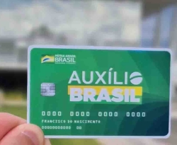 Auxílio Brasil volta a ser pago nesta segunda; veja quem recebe