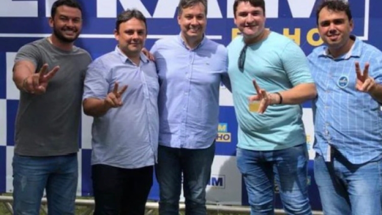 Taciano Diniz, Júnior Araújo e Adriano Galdino 'carimbam' apoios a Efraim em festa de aniversário