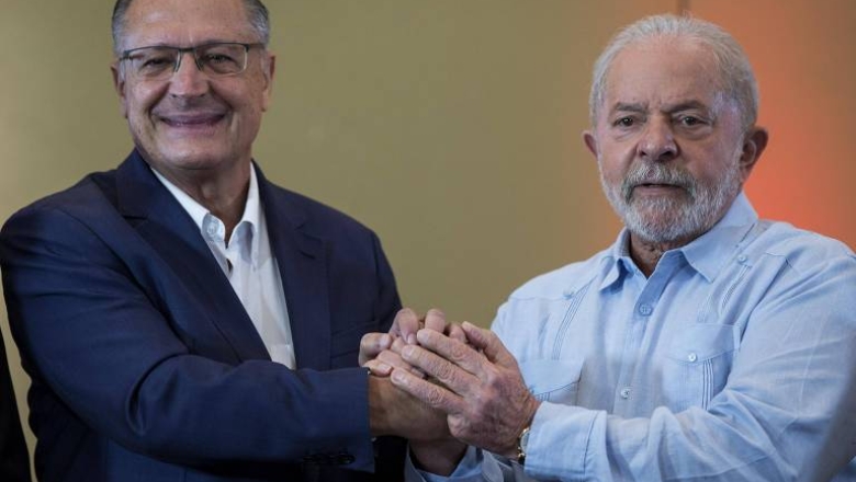 Eleições: PT oficializa formação da chapa Lula e Alckmin