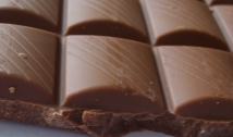Chocolate ao leite em excesso pode alterar glicemia, diabetes e hipertensão