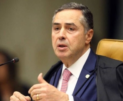 Forças Armadas estão sendo orientadas a atacar as eleições no Brasil, diz Barroso, ministro do STF