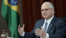 Eleições: Fachin, Lira e Pacheco cogitam punição a Bolsonaro após fala