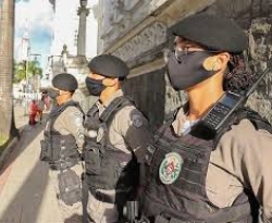 Polícia prende suspeitos de tráfico de drogas em Campina Grande e São Bento