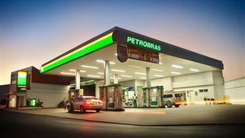 Projeto pode baixar preço da gasolina em 74 centavos; energia cairia 11%