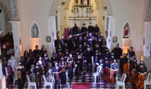 Orquestra de Luís Gomes homenageia Luiz Gonzaga durante apresentação em Cajazeiras