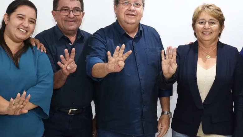 Prefeita de Uiraúna reafirma apoio ao governador João Azevêdo