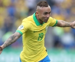 Flamengo dá últimos passos por Everton Cebolinha; lesão de Bruno Henrique acelera negócio