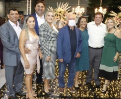 Casamento comunitário: 100 casais oficializam união civil em cerimônia promovida pela Prefeitura de Cajazeiras