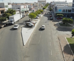 Reforma da praça, rotatória, estacionamento e semáforo trazem mais fluidez de trânsito na Engº Carlos Pires de Sá, em Cajazeiras