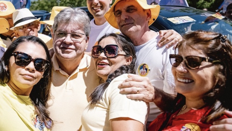 Ao lado de João, Chico Mendes participa da Caravana 40 e destaca investimentos em São José de Piranhas, Monte Horebe e Bonito de Santa Fé