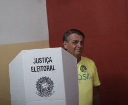 Doze horas após resultado, Bolsonaro mantém silêncio sobre vitória de Lula na eleição