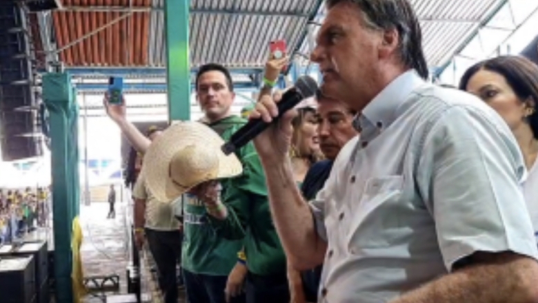 Bolsonaro volta a defender redução da maioridade penal caso reeleito